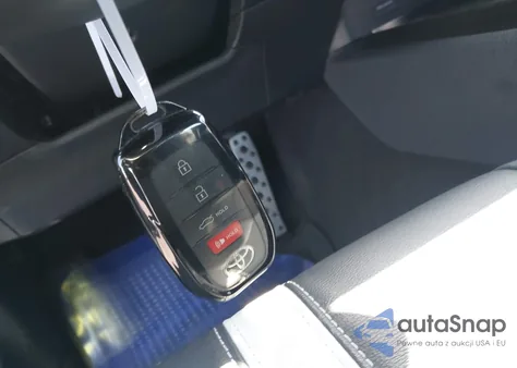 2025 Toyota Camry Xse/Xle/Le/Se из США, поврежденный, VIN 4T1DAACK0SU533796